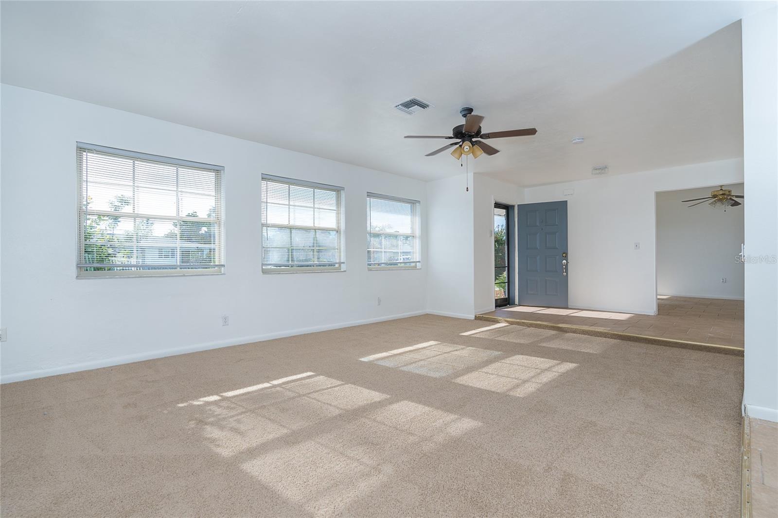 20 ANNAPOLIS LN