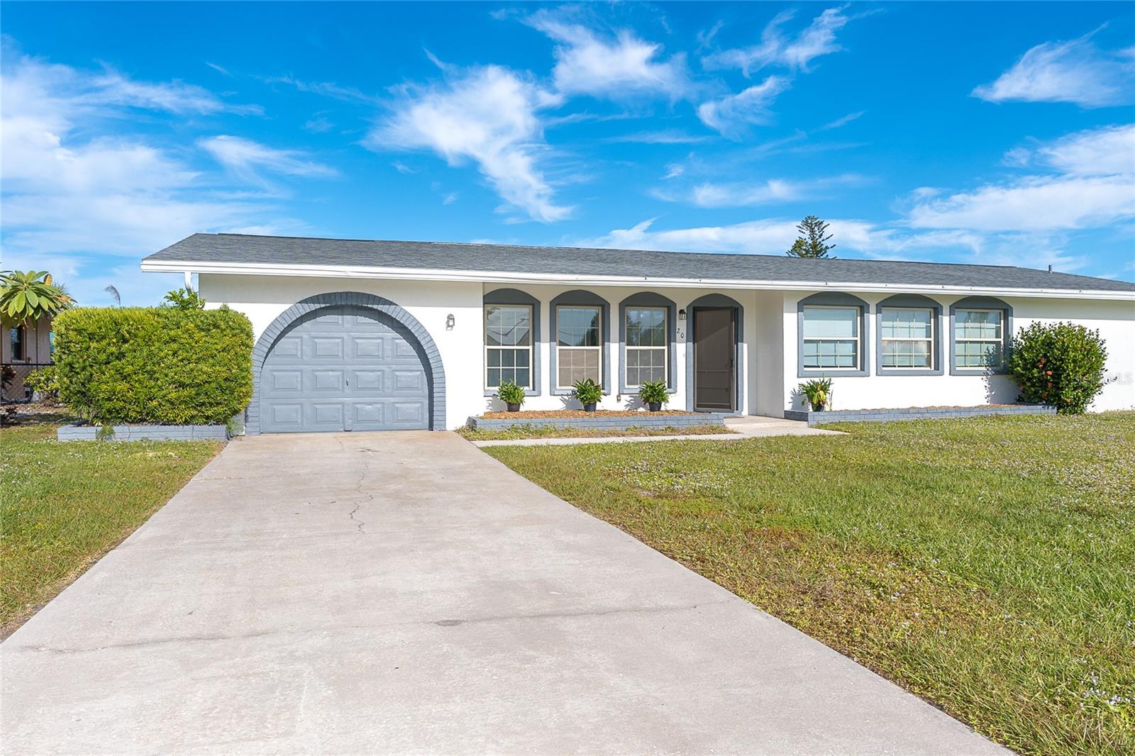 20 ANNAPOLIS LN