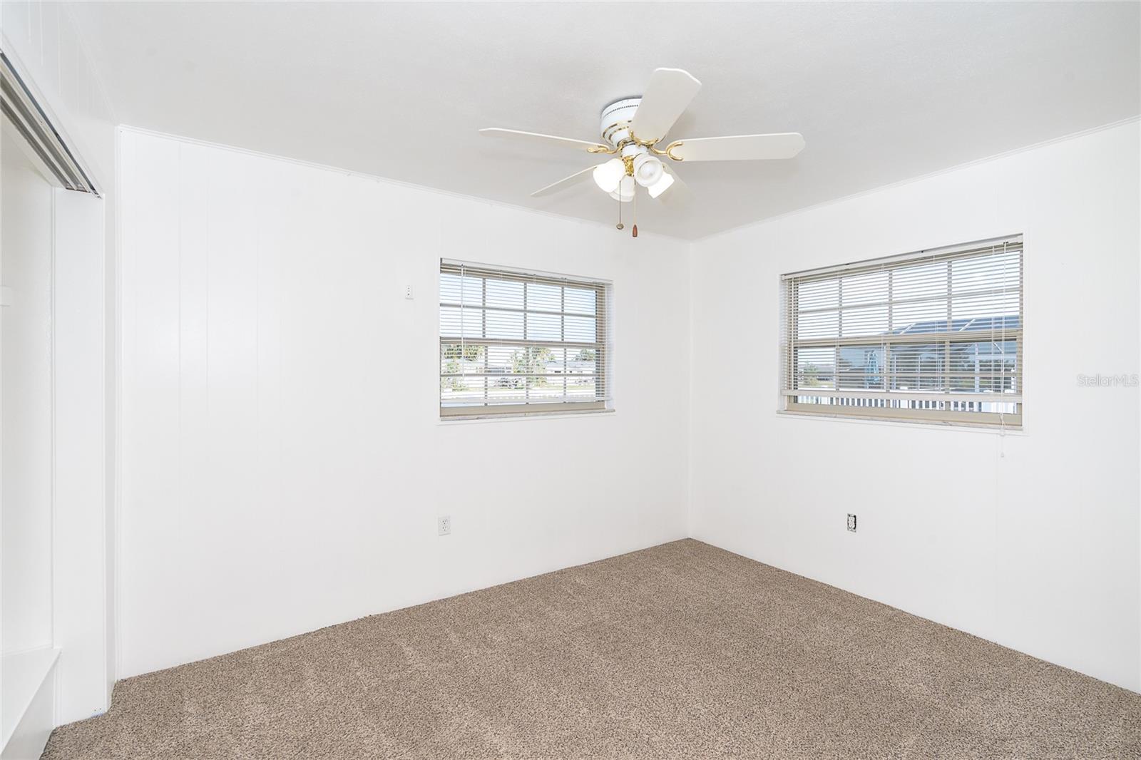 20 ANNAPOLIS LN