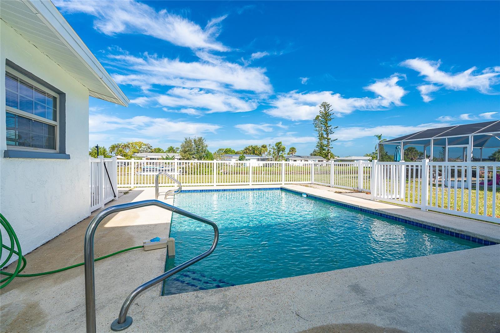 20 ANNAPOLIS LN