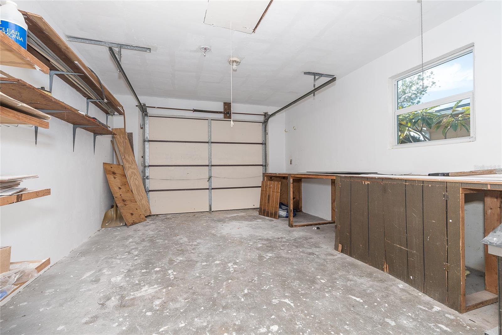 20 ANNAPOLIS LN