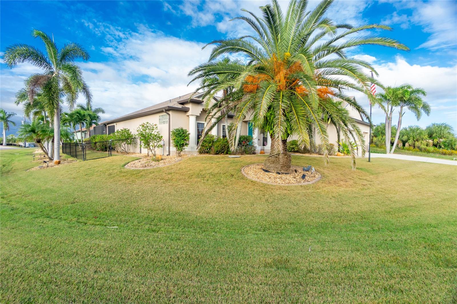15301 HENNIPEN CIR