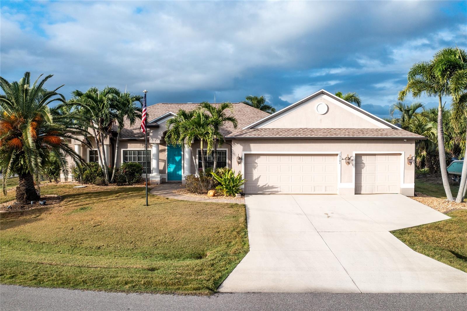 15301 HENNIPEN CIR