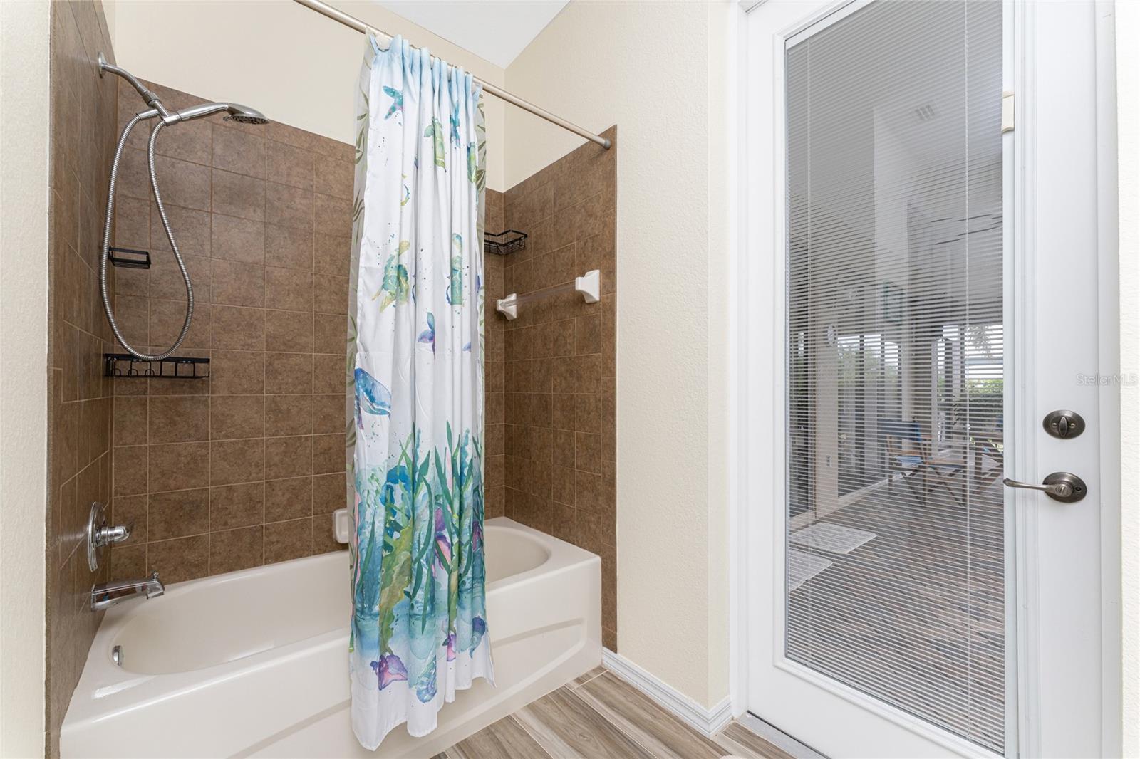 15301 HENNIPEN CIR