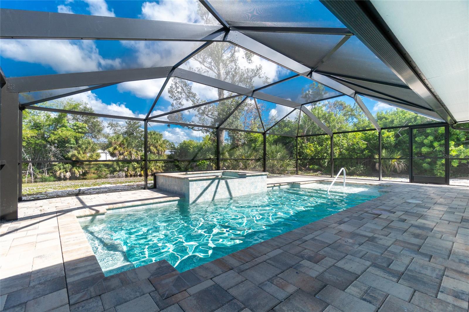 7146 ROSEMONT DR