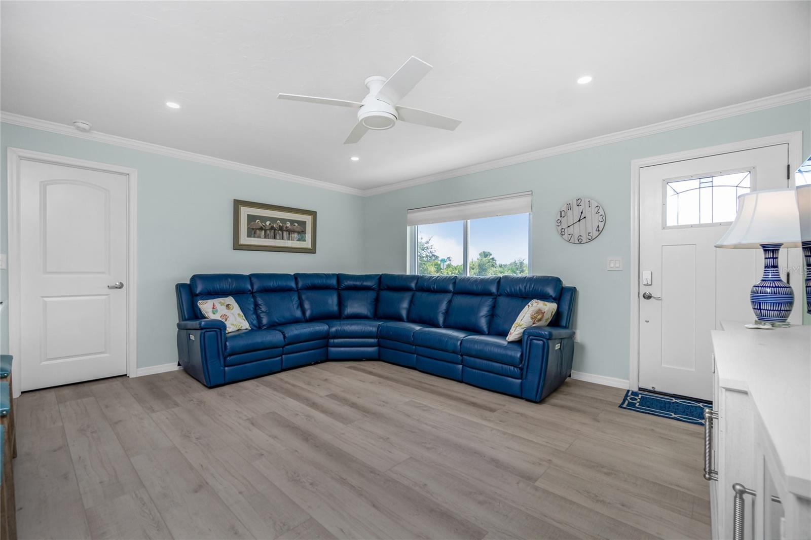 7146 ROSEMONT DR