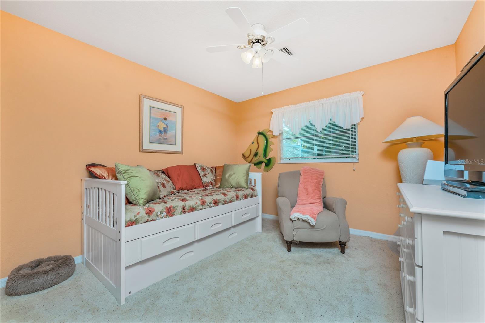 34 LONG MEADOW LN