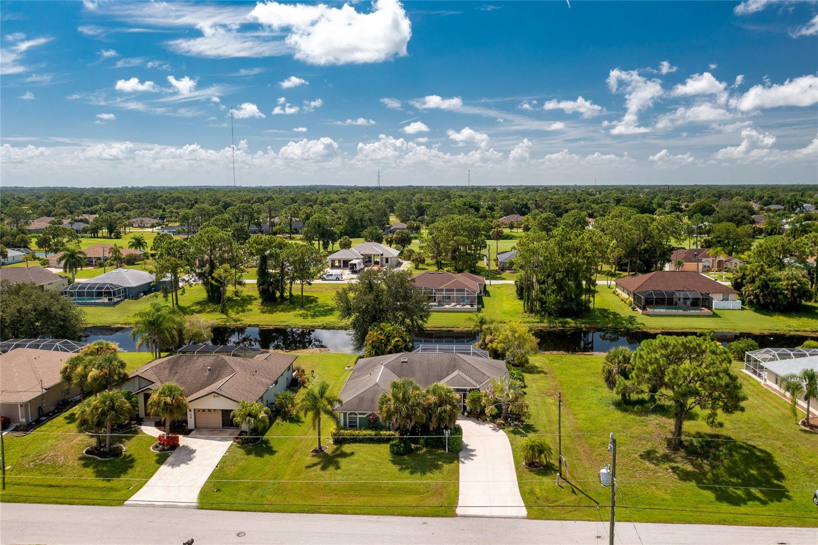 34 LONG MEADOW LN