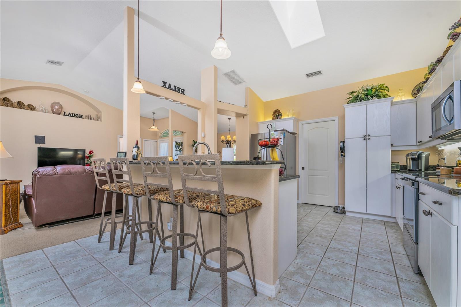 34 LONG MEADOW LN