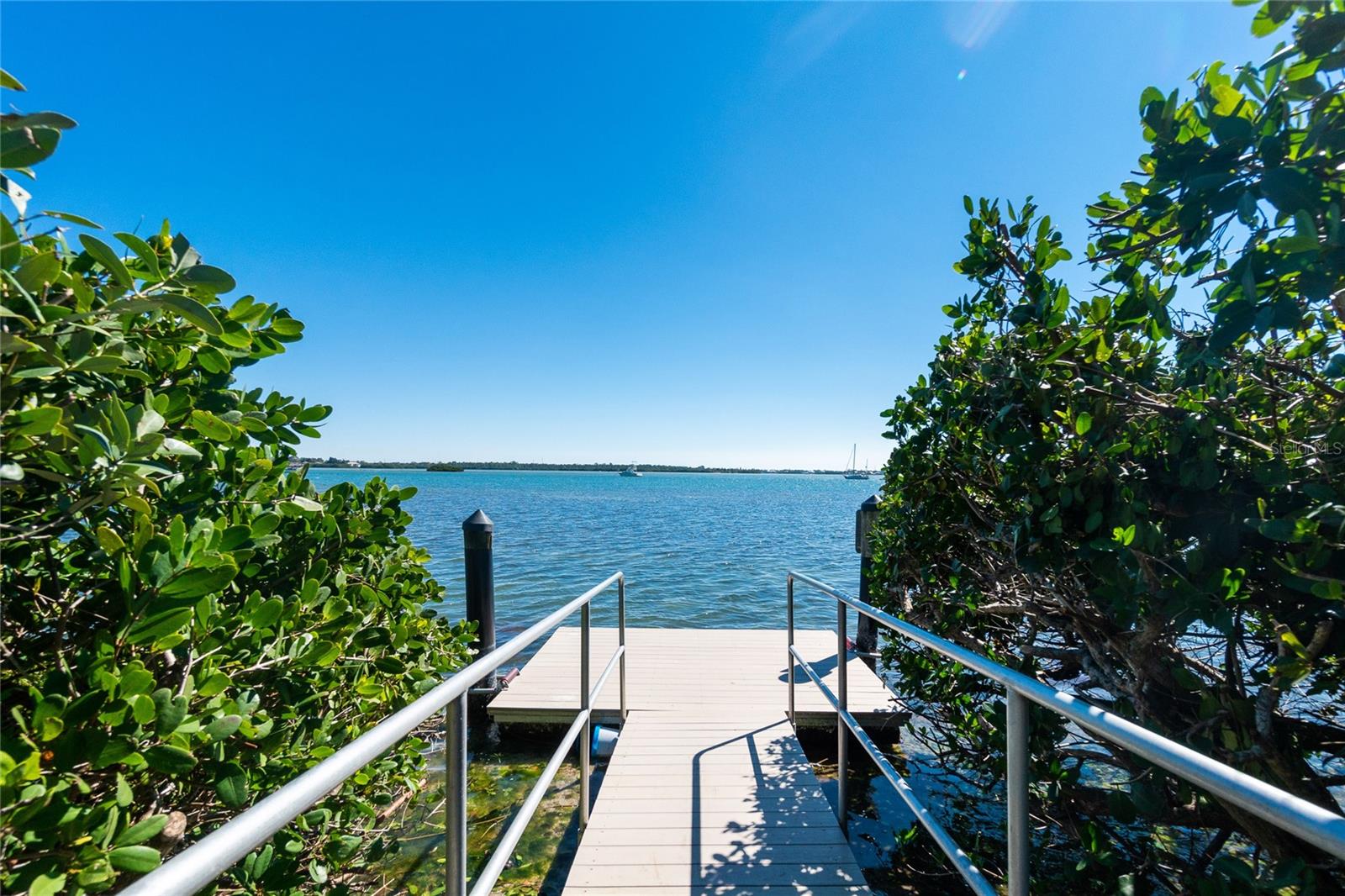 1551 BEACH RD #411, #411