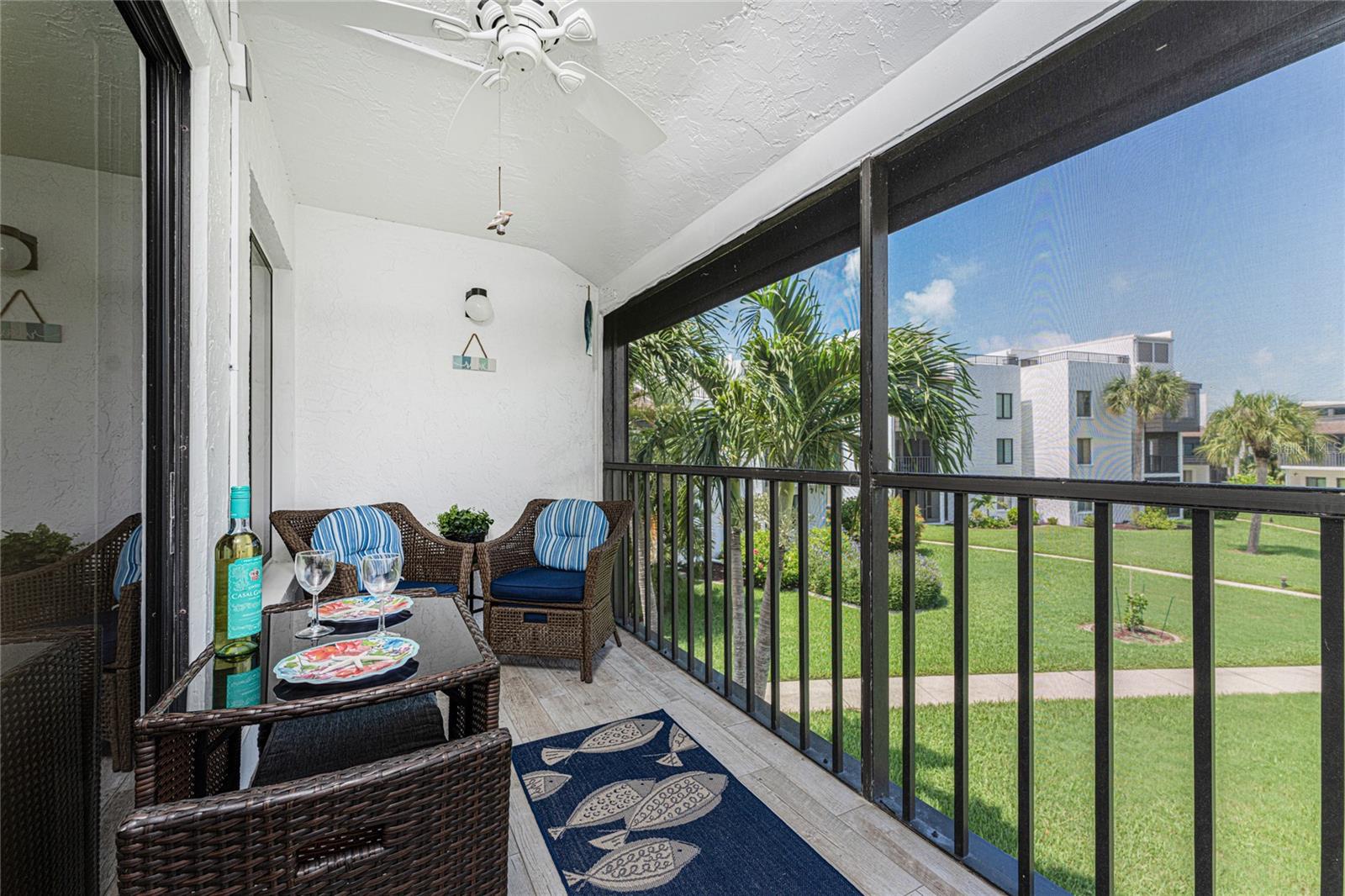 2955 N BEACH RD #B824, #B824