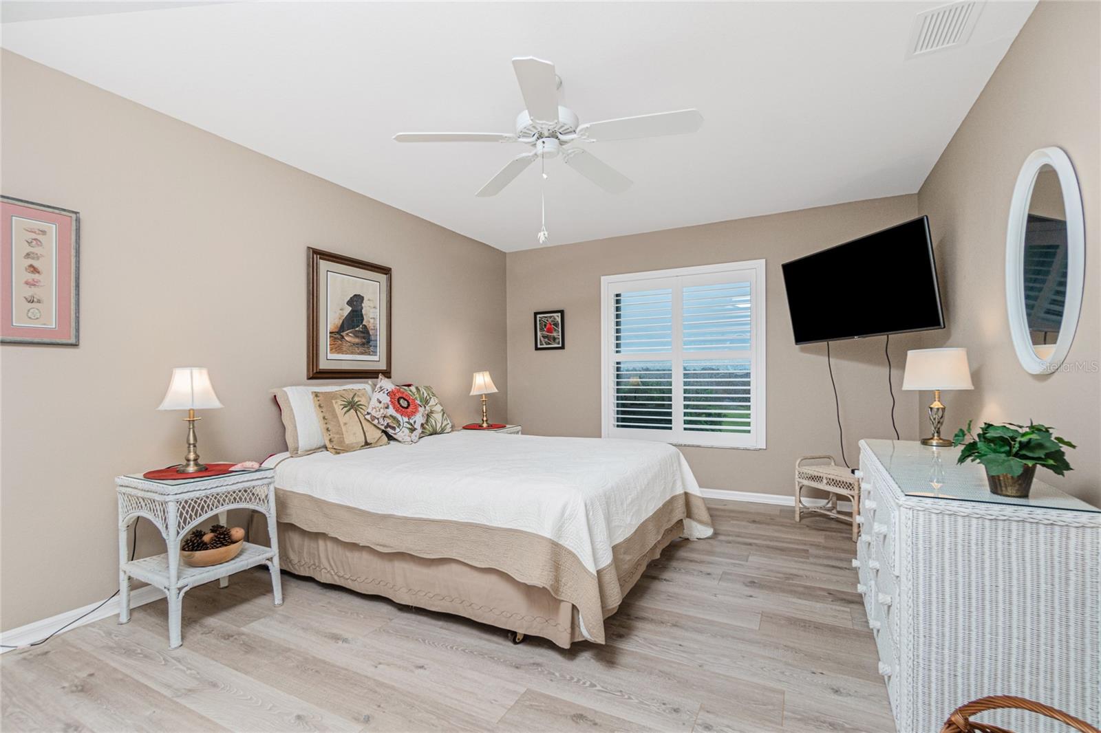 8140 CASA DE MEADOWS DR