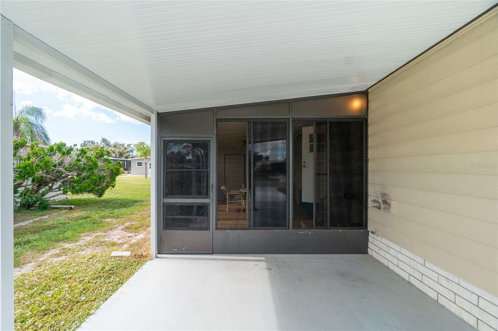 806 TANGERINE WOODS BLVD