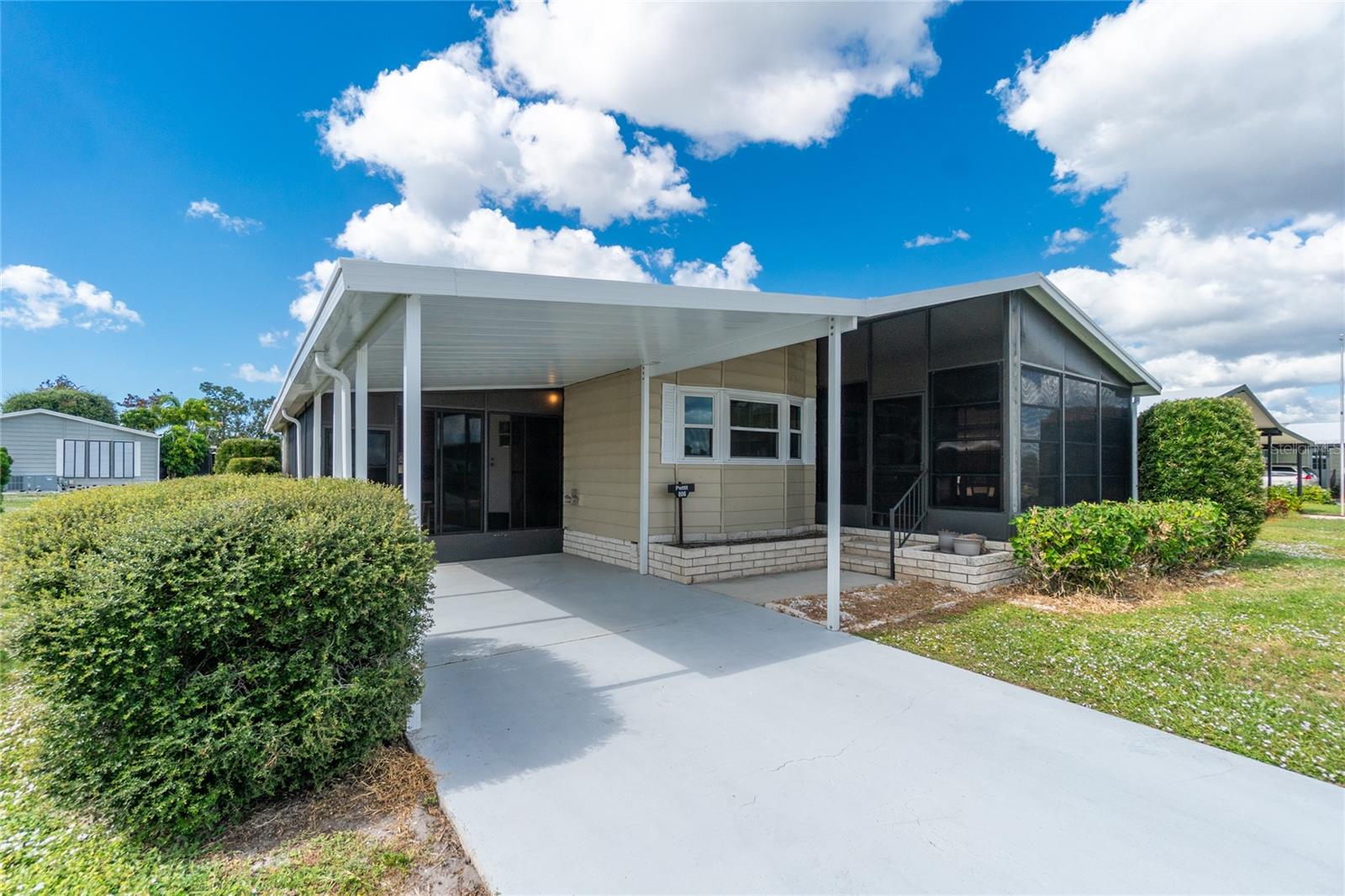 806 TANGERINE WOODS BLVD