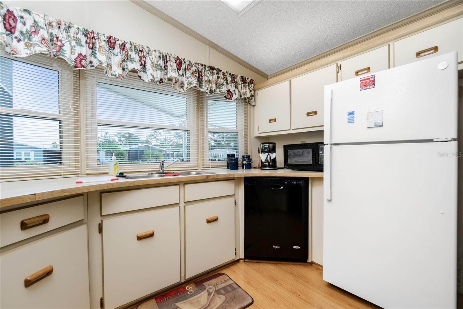 806 TANGERINE WOODS BLVD