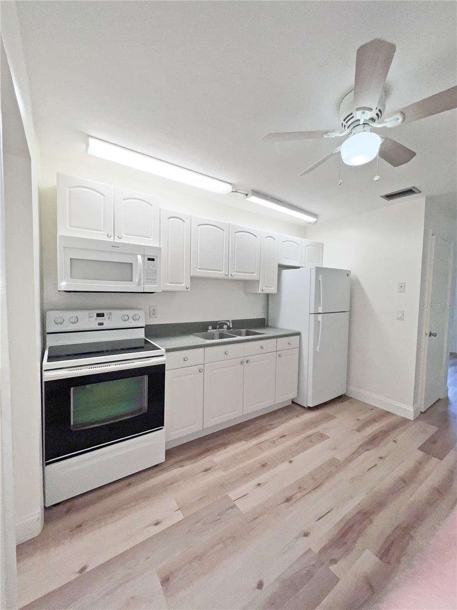 10147 TRAMORE AVE #B, #B