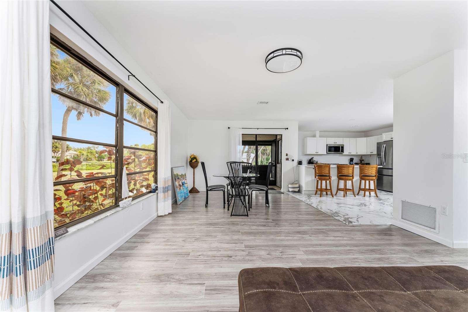 880 VAN GOGH RD