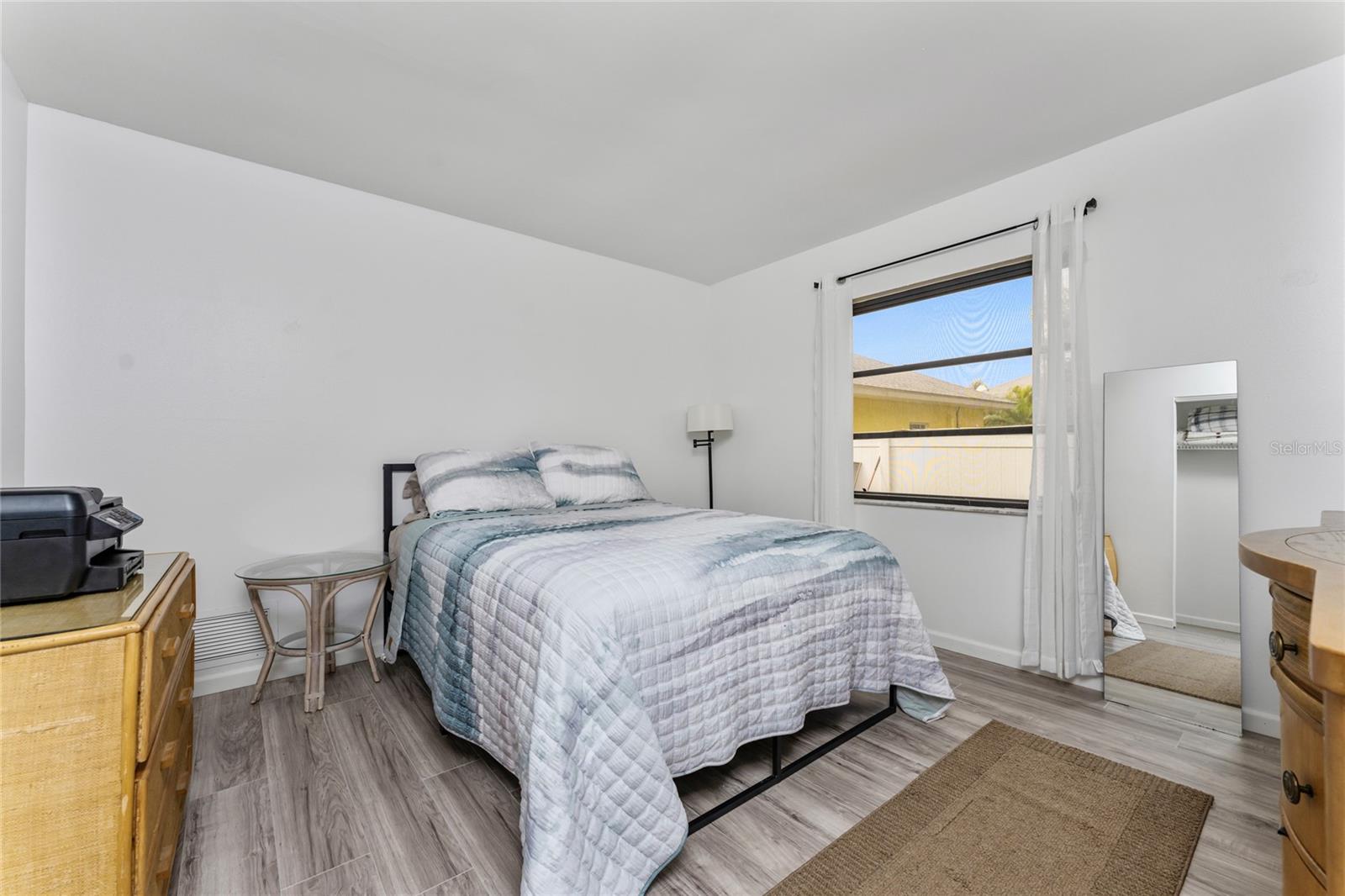 880 VAN GOGH RD
