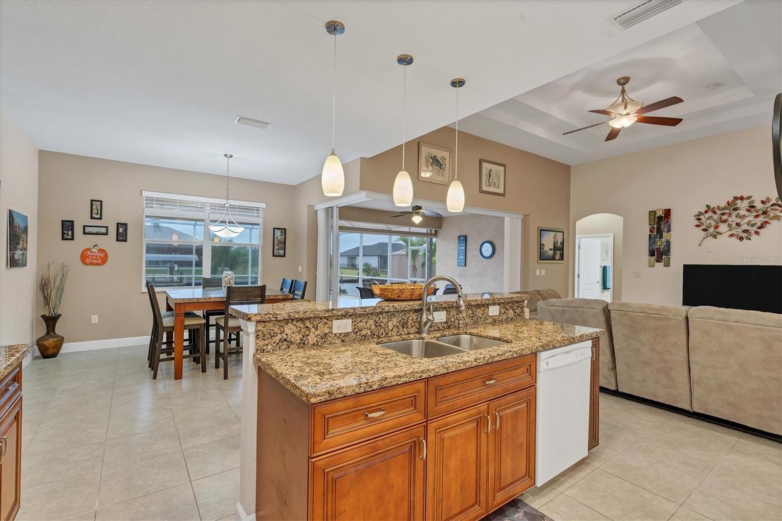 15912 MELPORT CIR