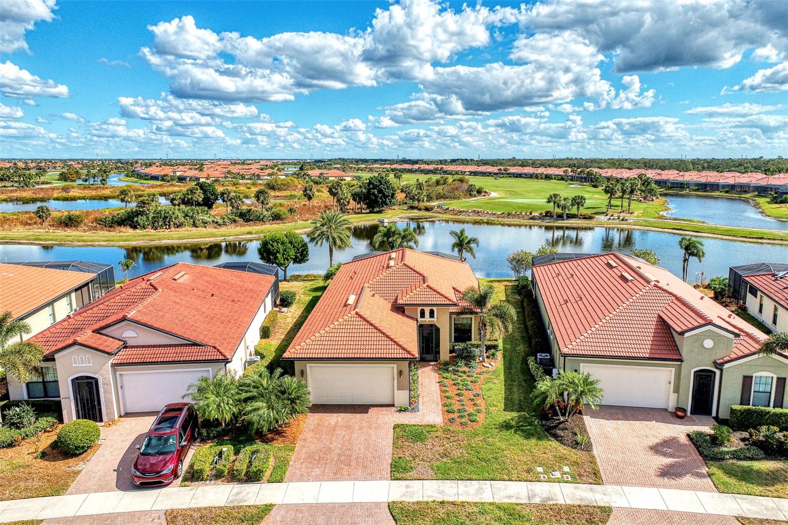 24276 GALLBERRY DR