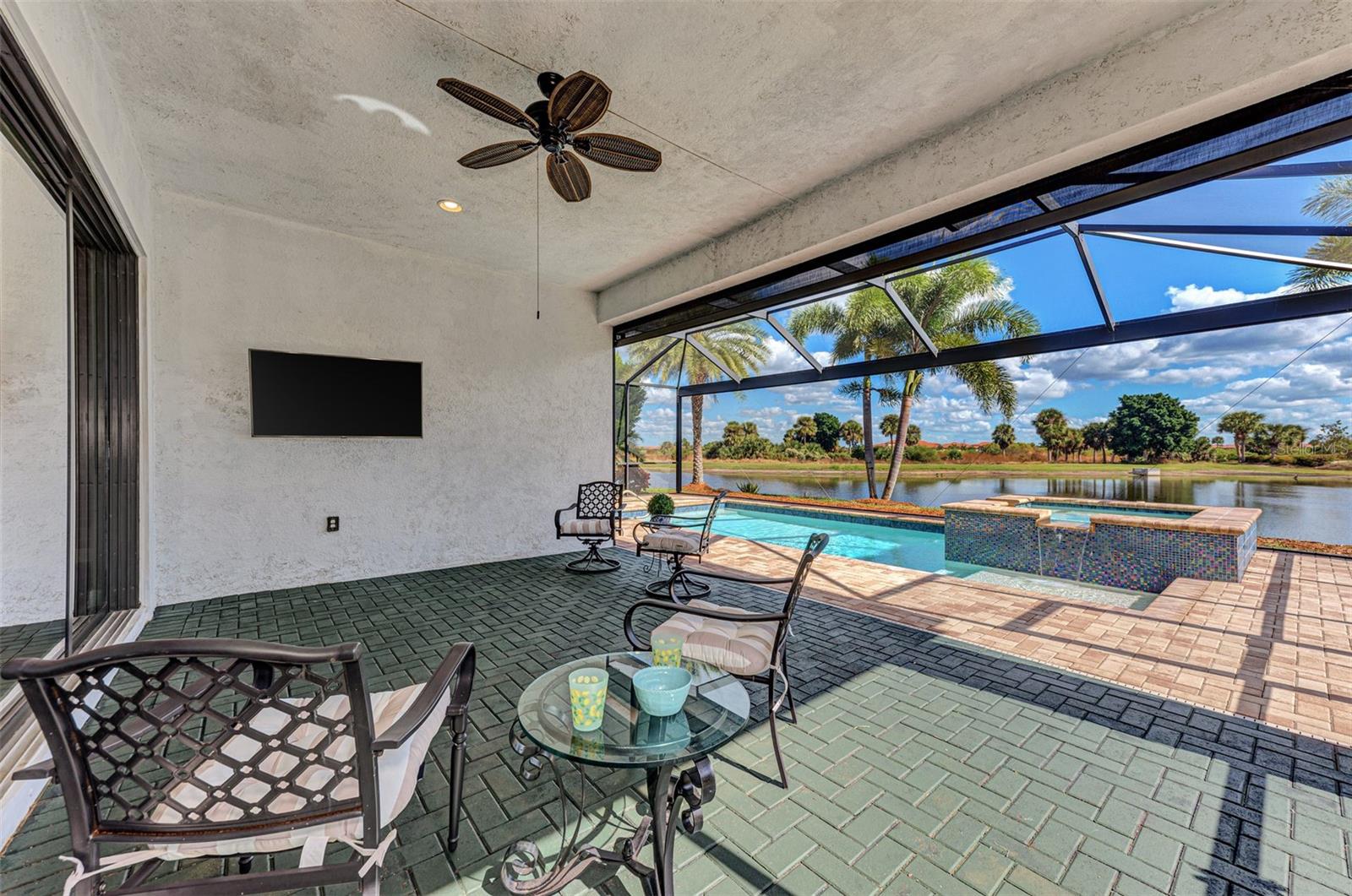 24276 GALLBERRY DR