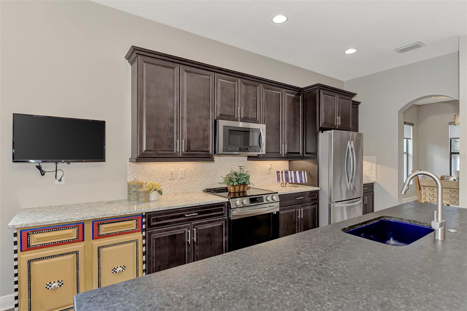 24276 GALLBERRY DR
