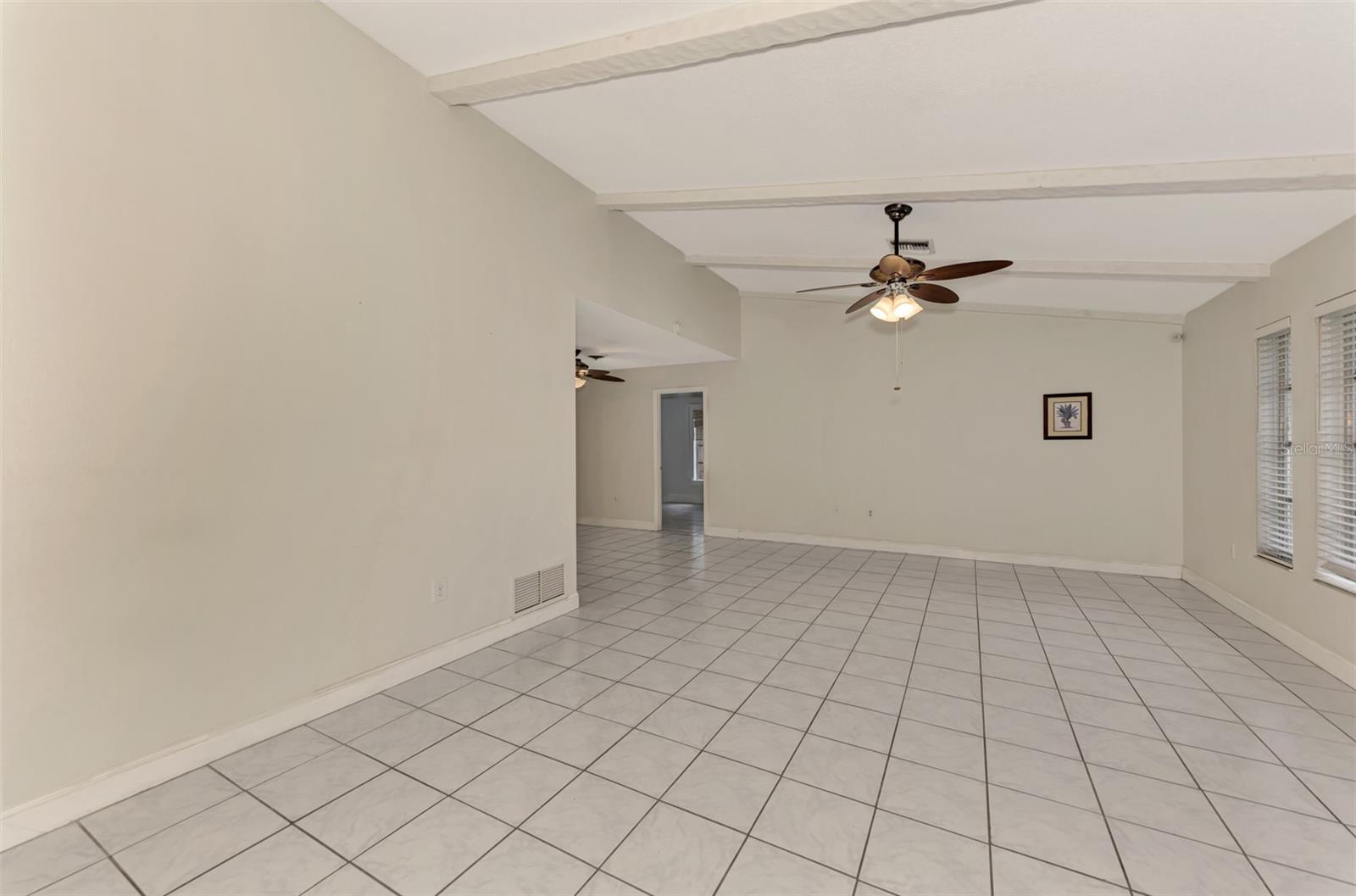 1521 ROSSANNE PL