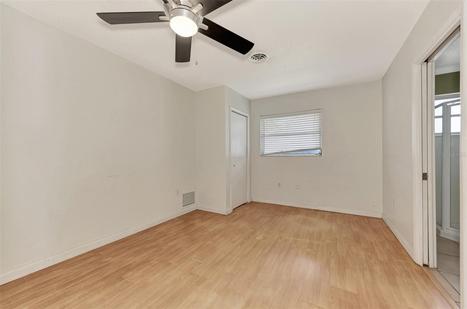1521 ROSSANNE PL