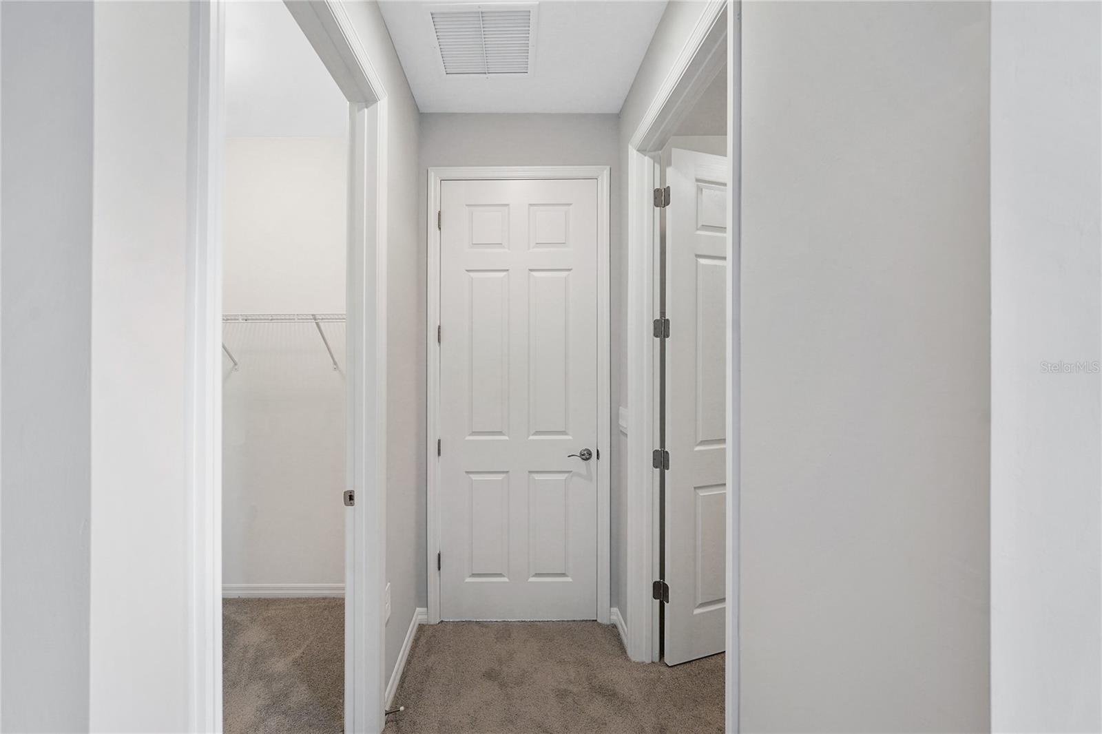 15707 APPLEWHITE CIR