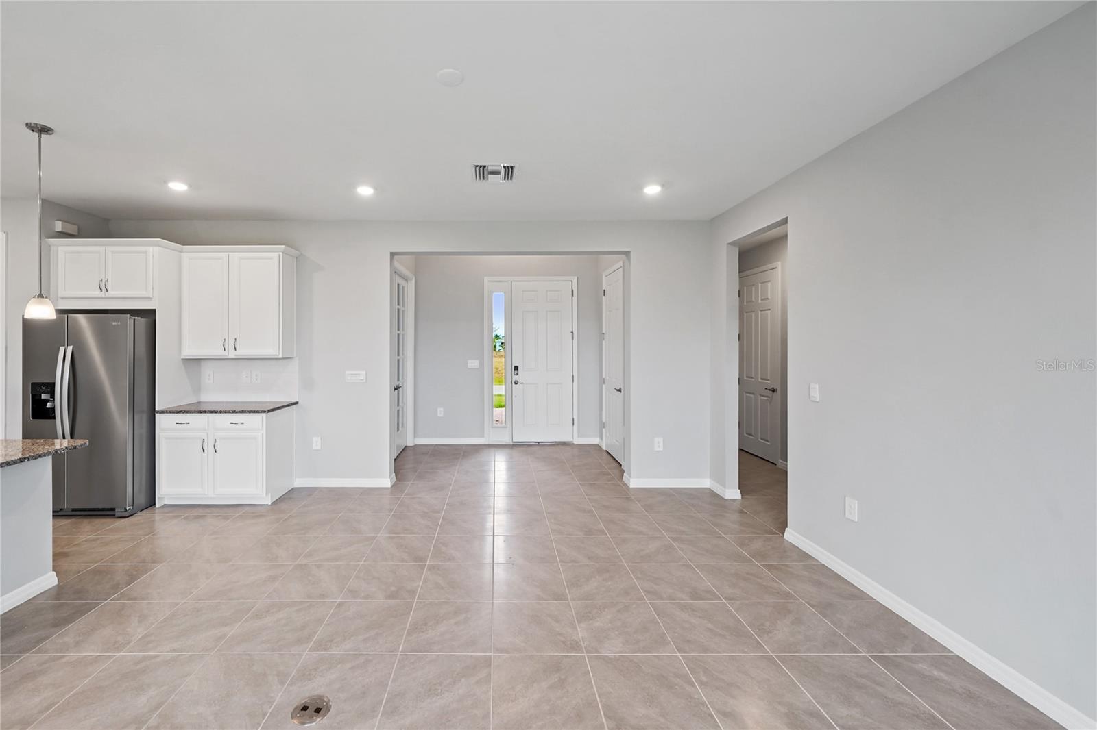 15707 APPLEWHITE CIR