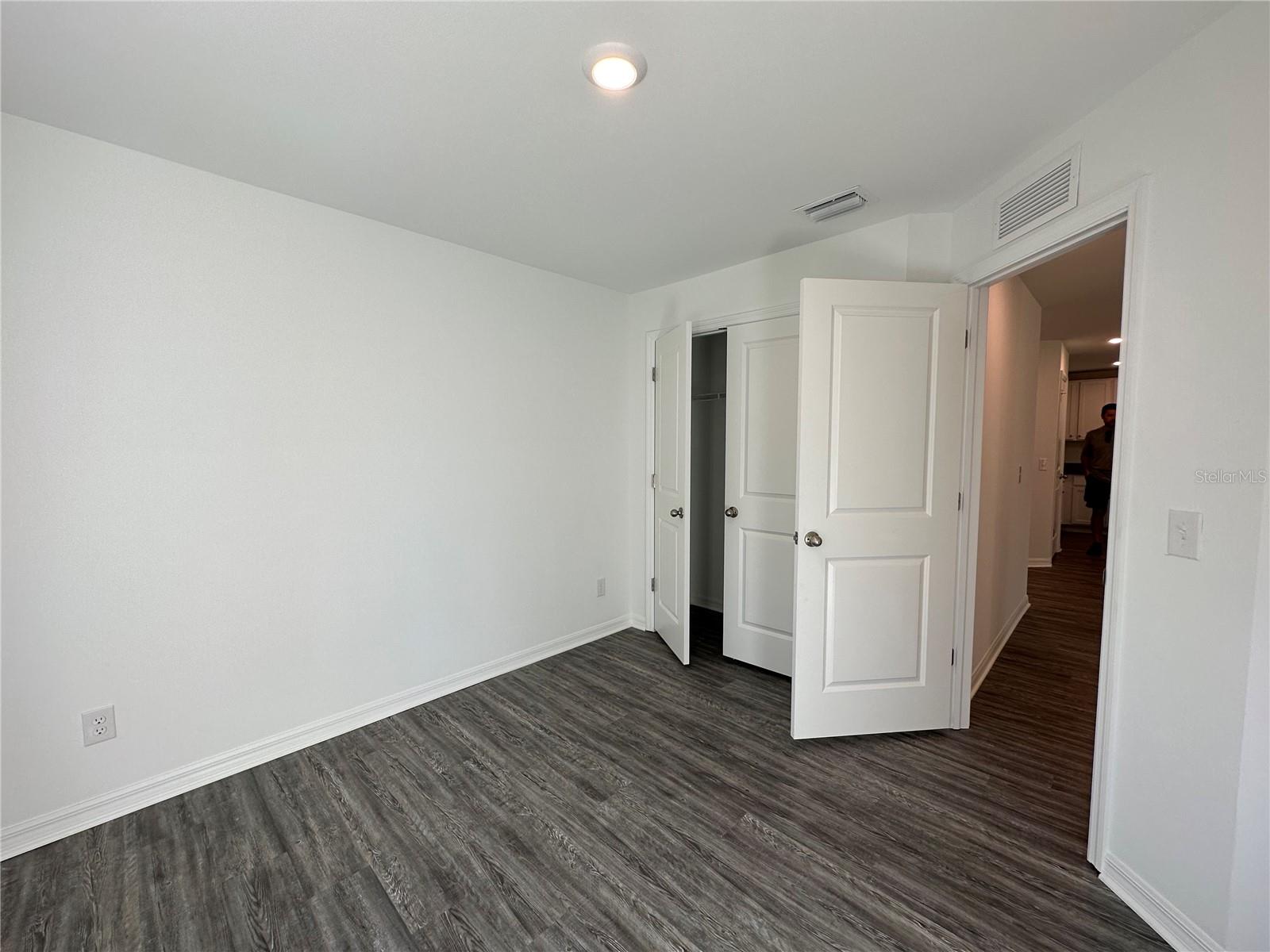 5696 JONESBORO AVE