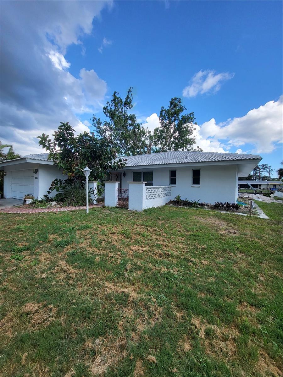 18385 HOTTELET CIR