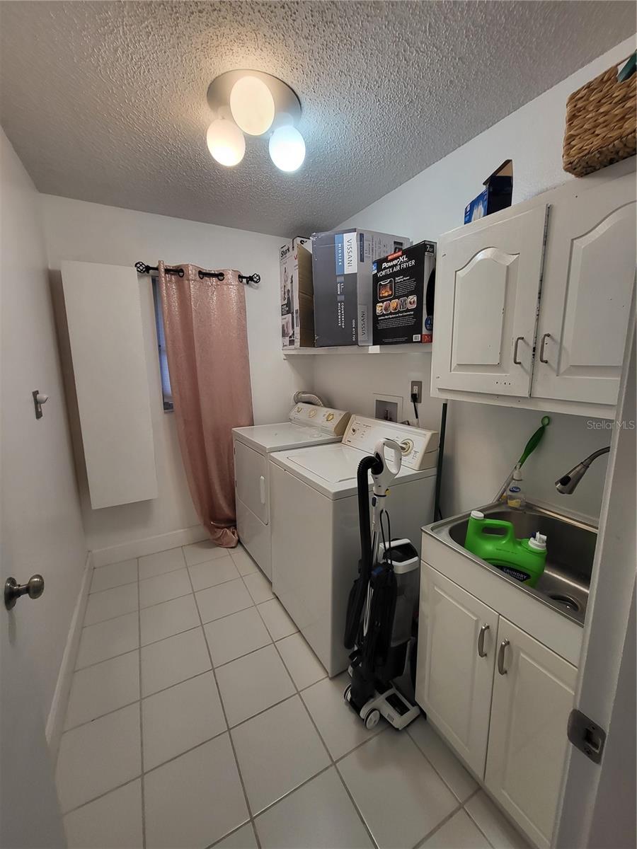 18385 HOTTELET CIR