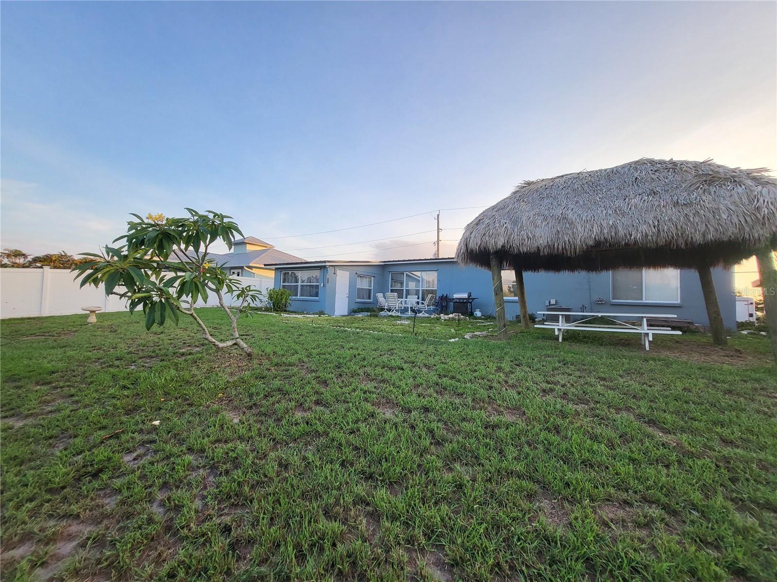 4182 GARDNER DR