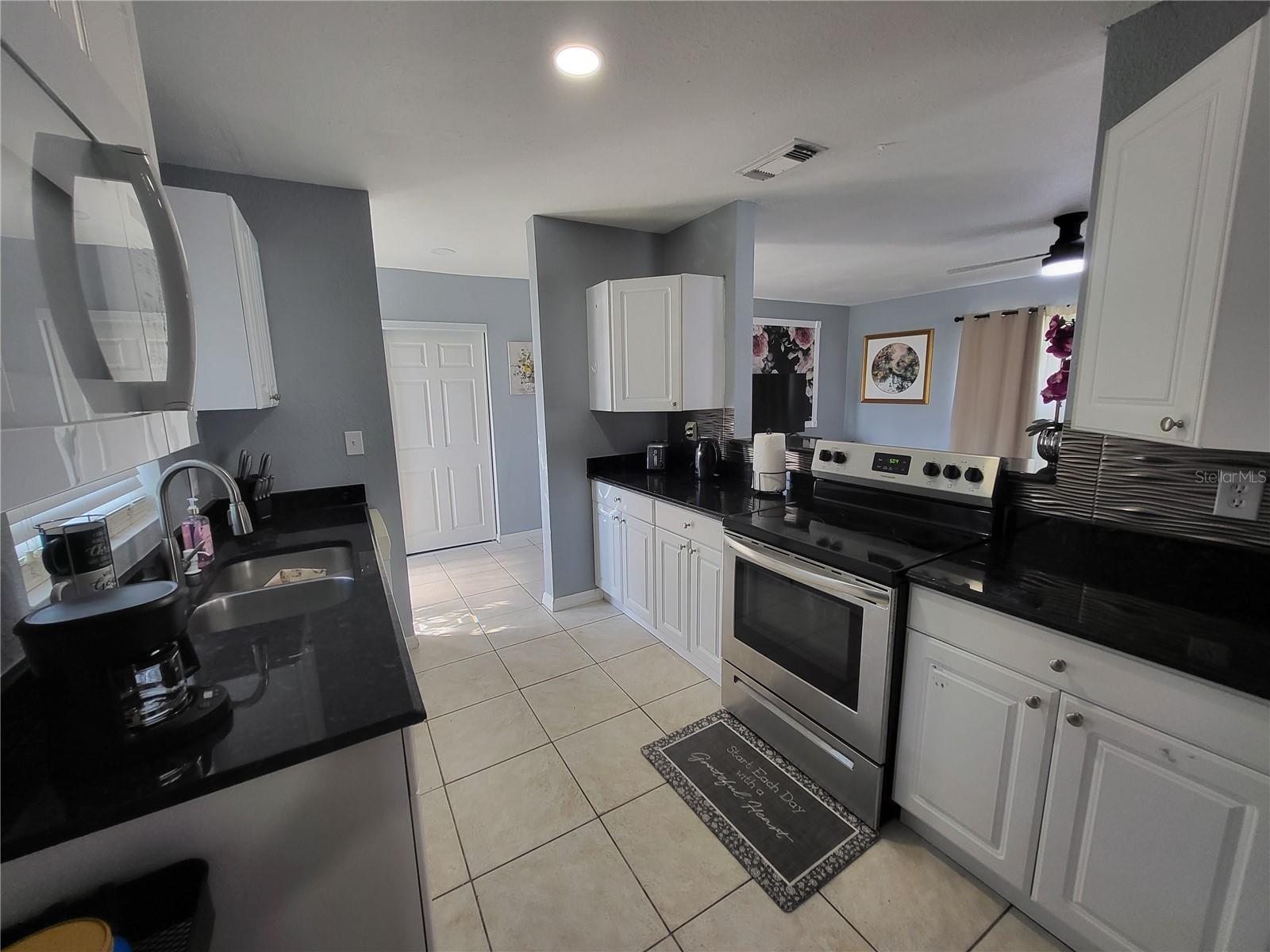 4182 GARDNER DR