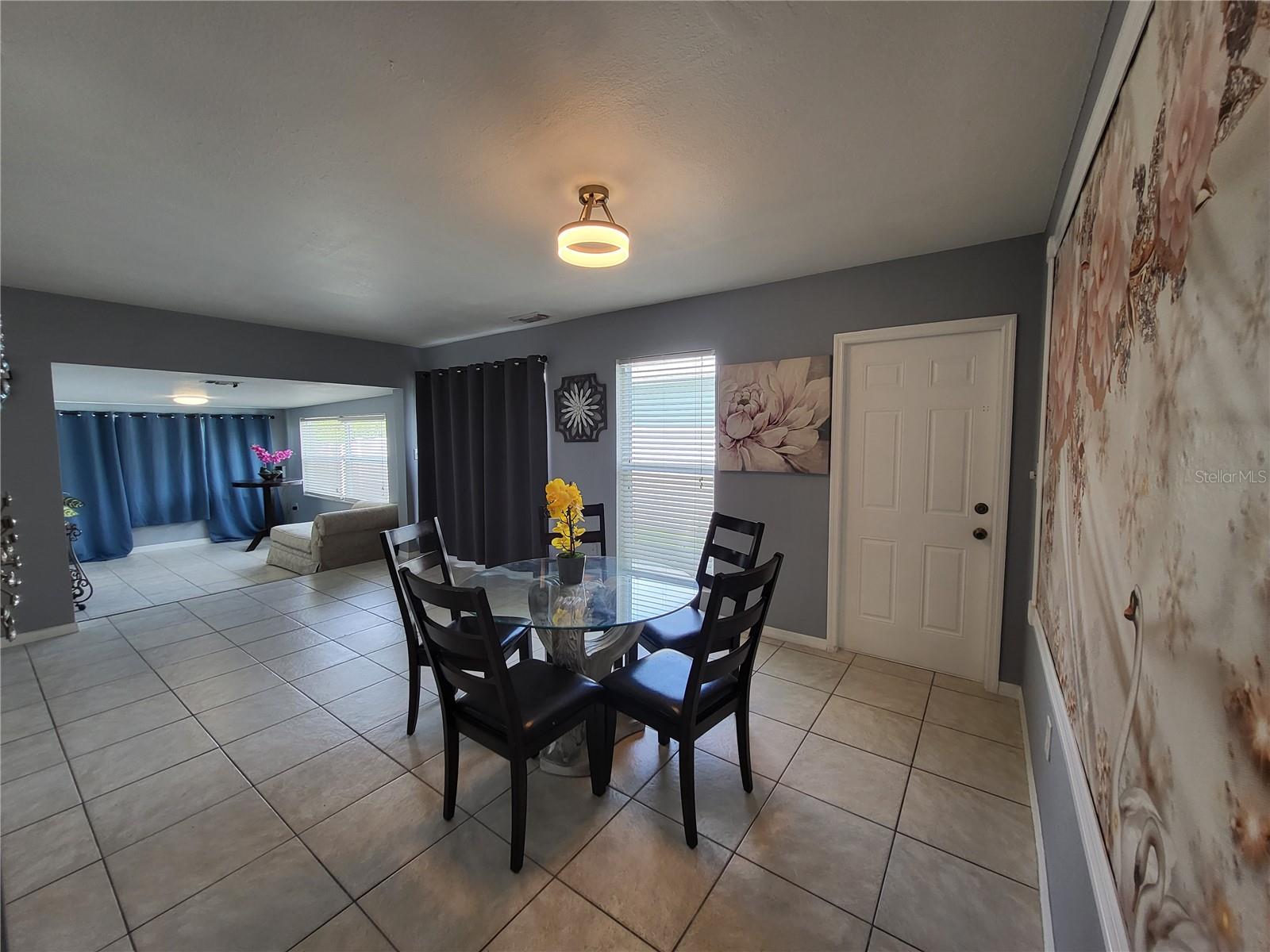 4182 GARDNER DR