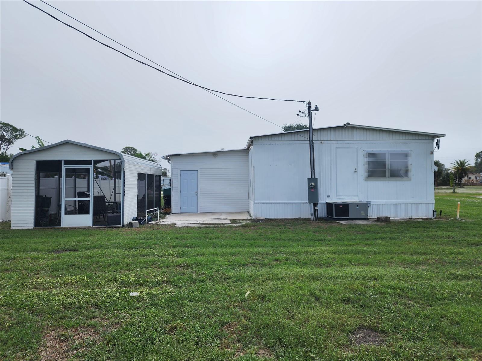 2070 ESSENCE AVE