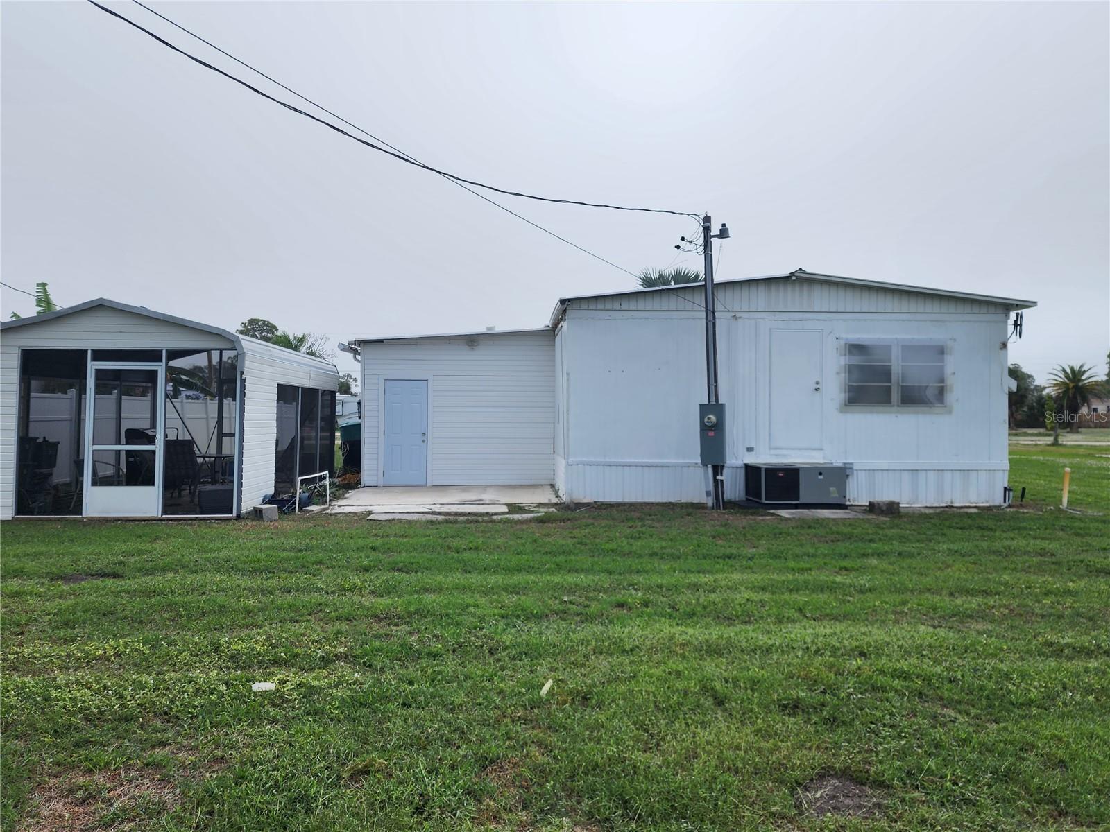 2070 ESSENCE AVE
