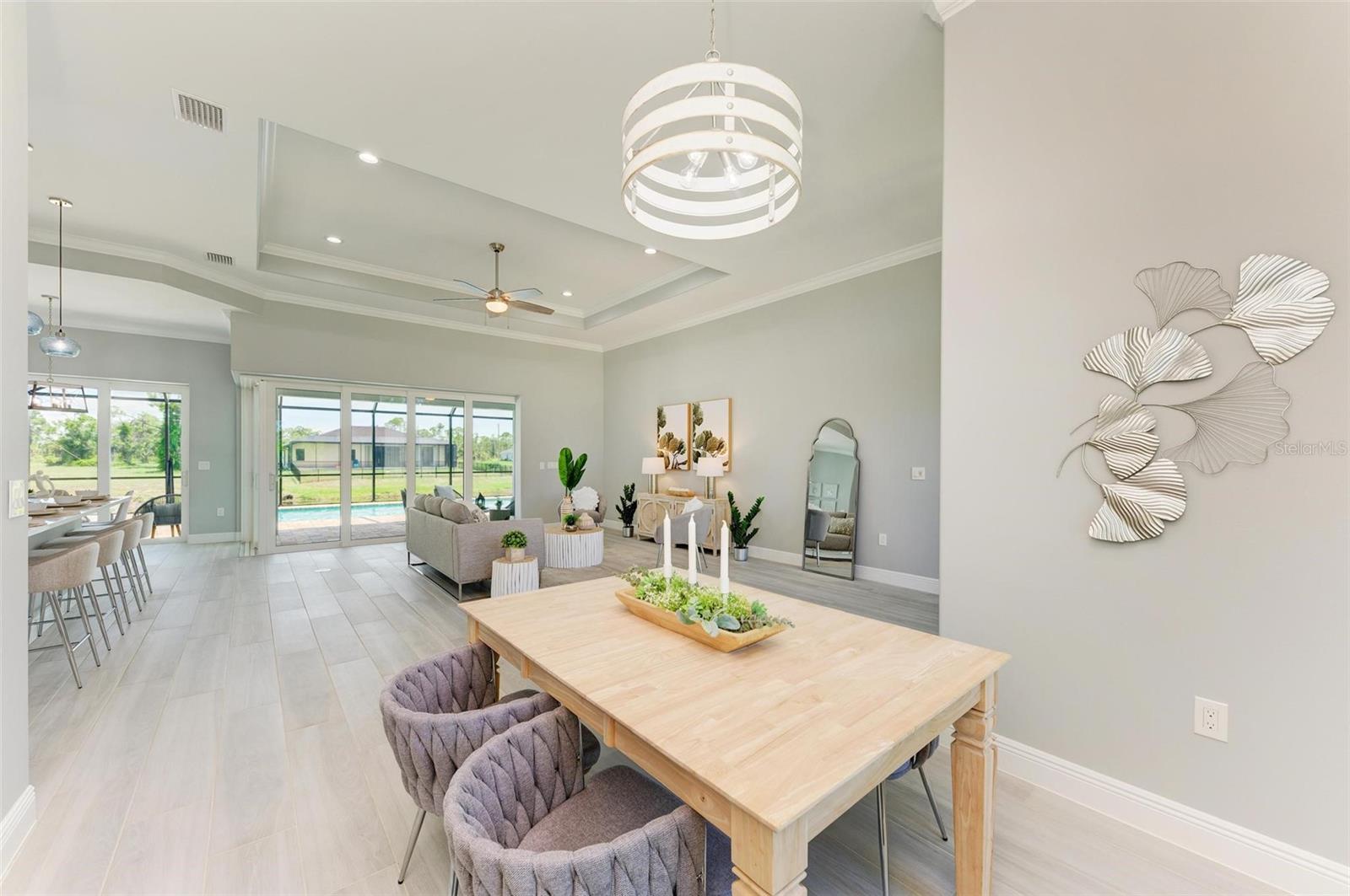 723 ROTONDA CIR