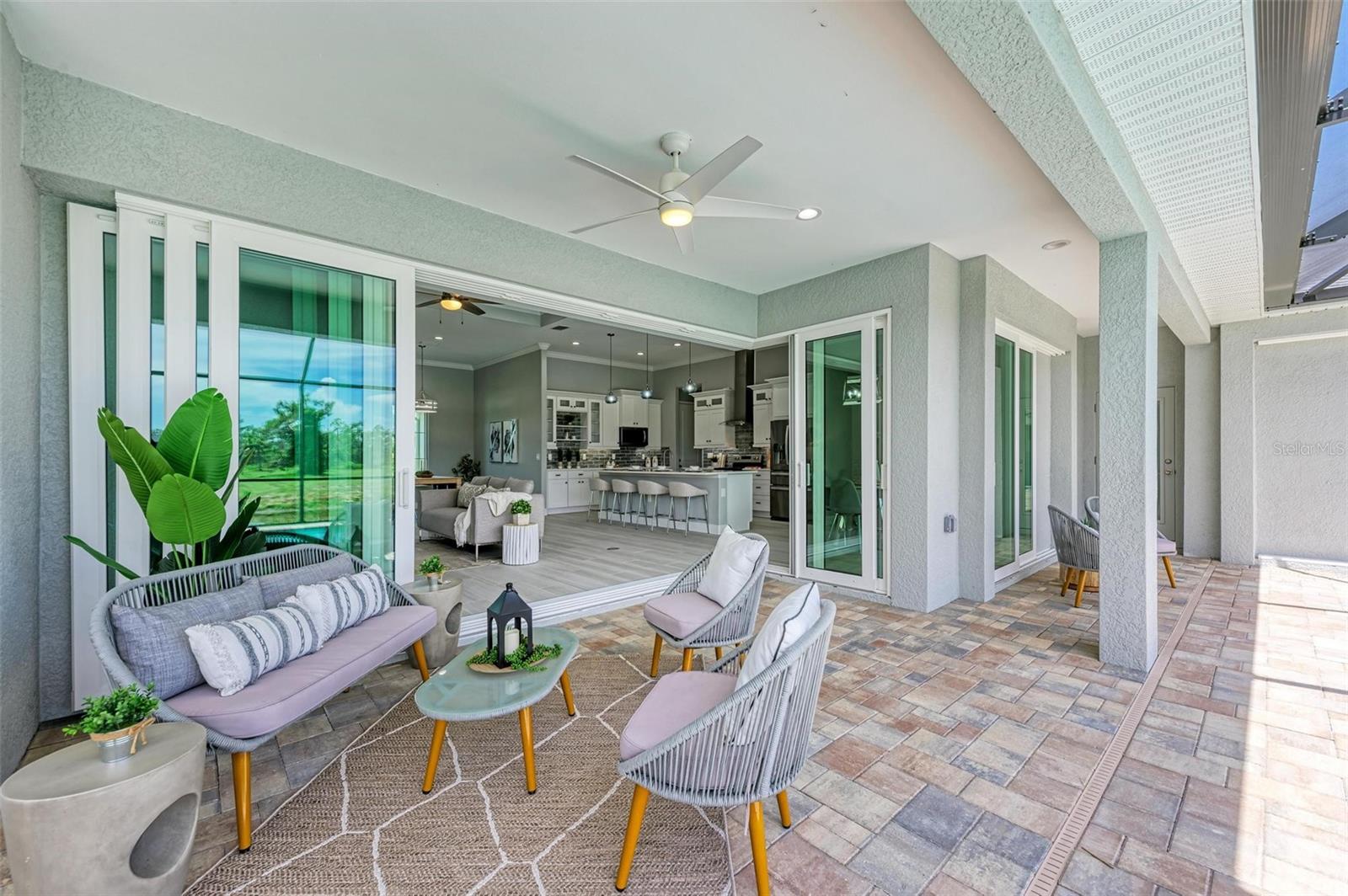 723 ROTONDA CIR