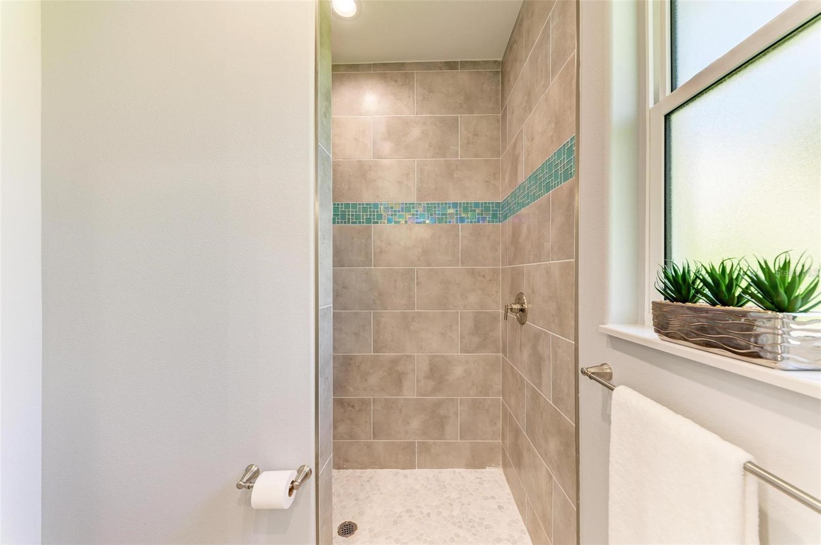 723 ROTONDA CIR