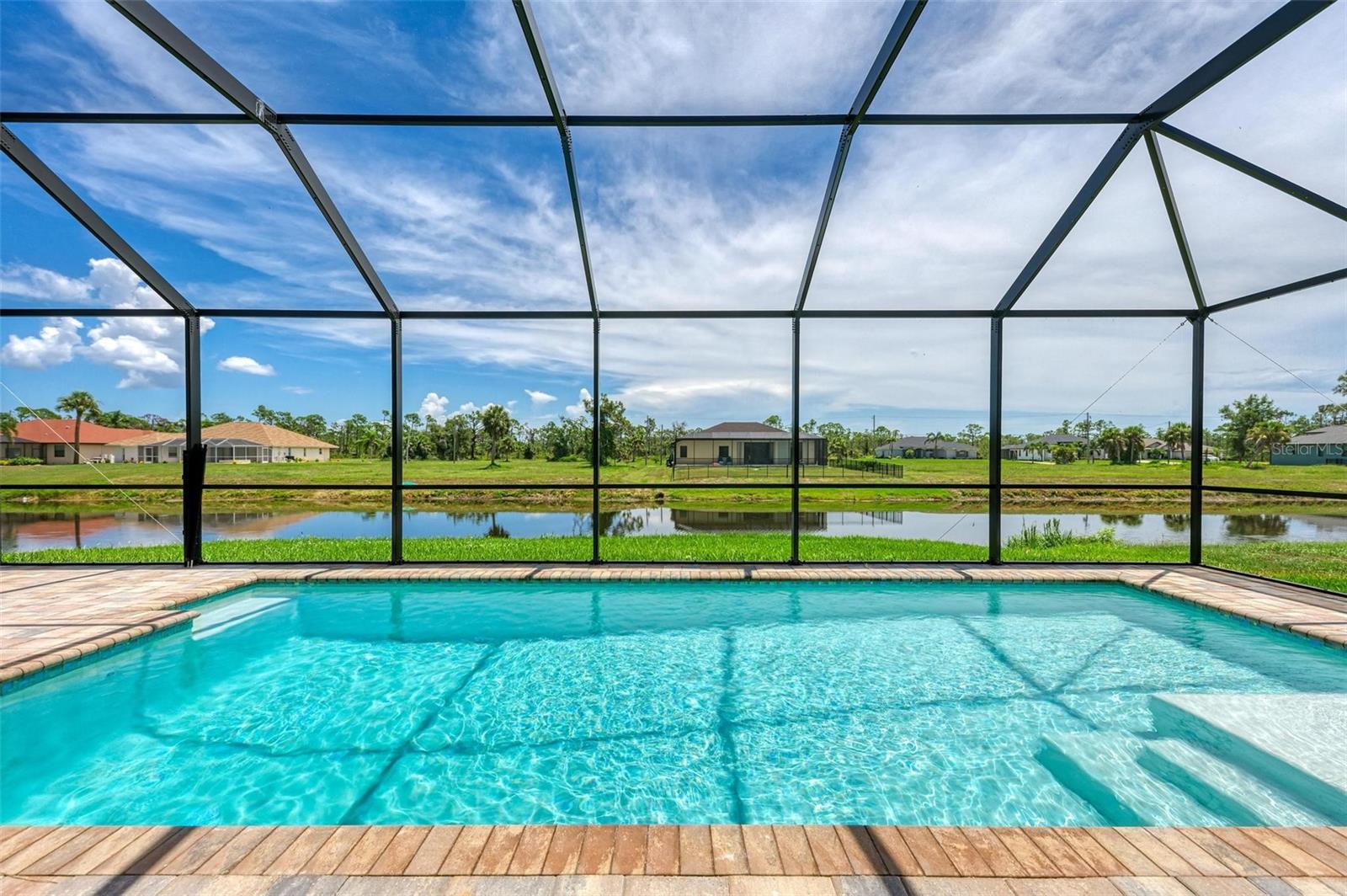 723 ROTONDA CIR