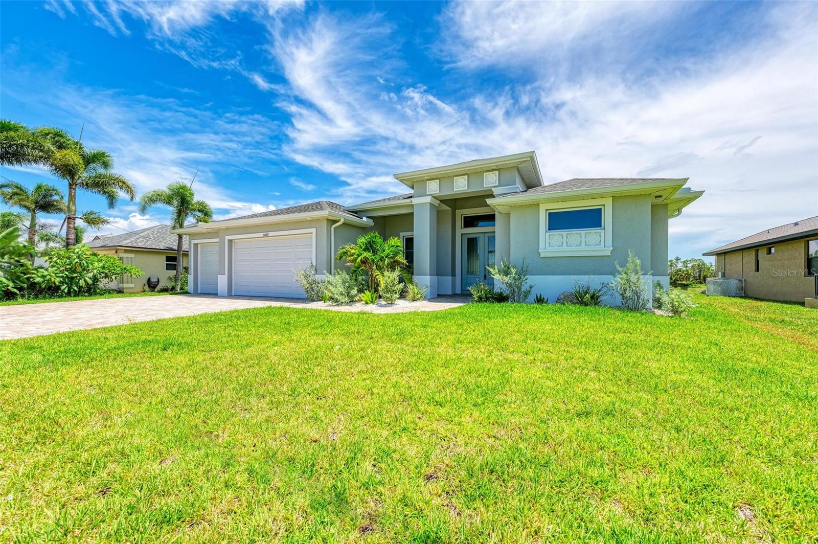 723 ROTONDA CIR