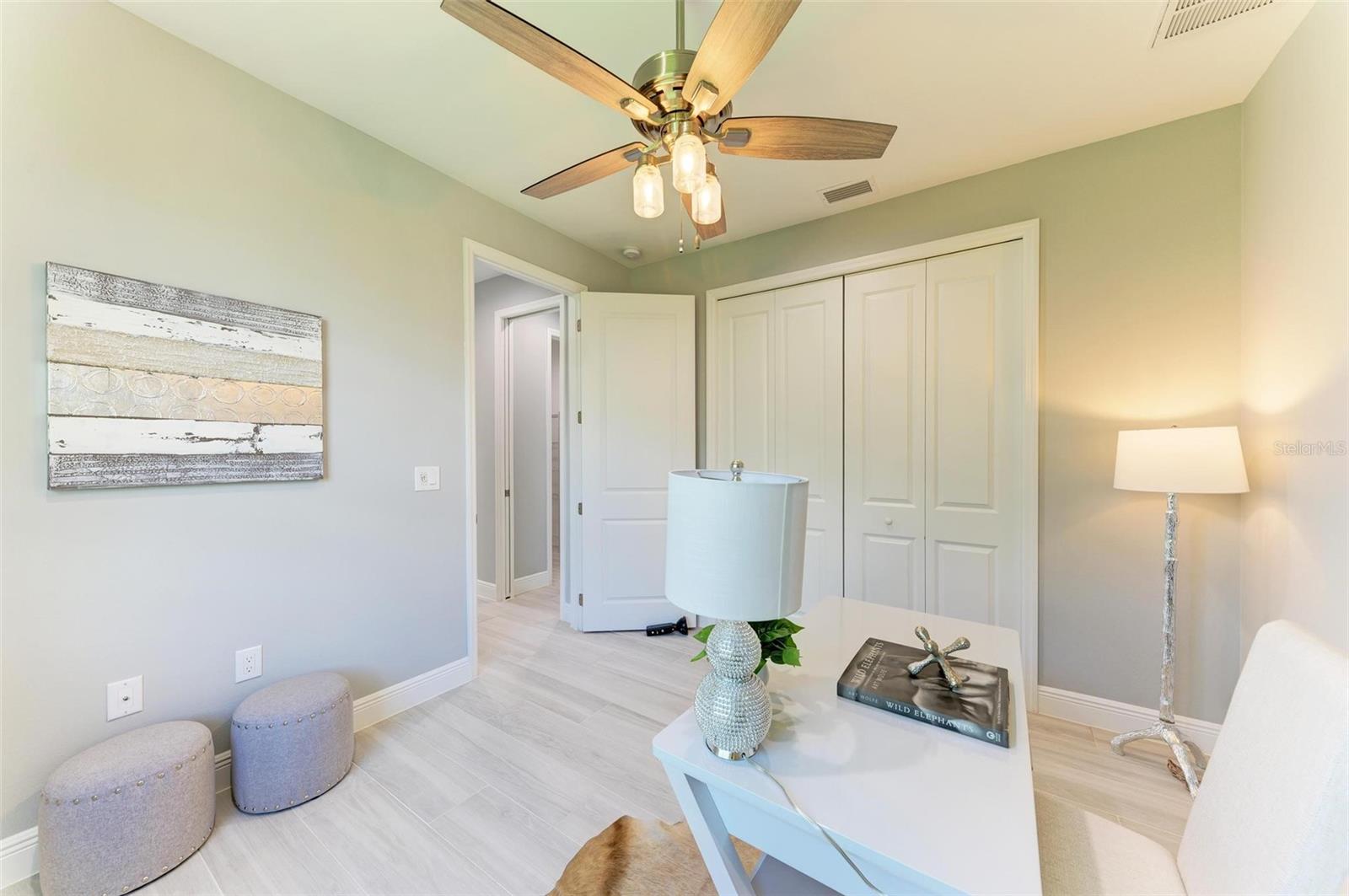 723 ROTONDA CIR