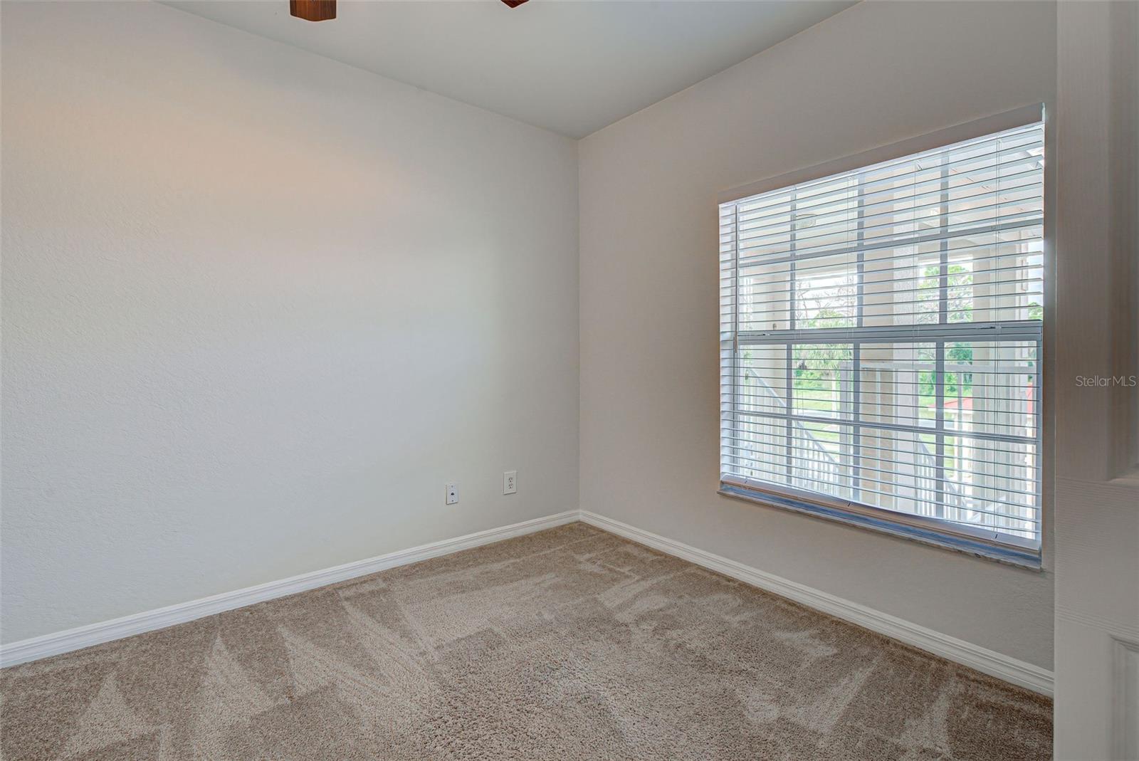 242 BOUNDARY BLVD #213, #213
