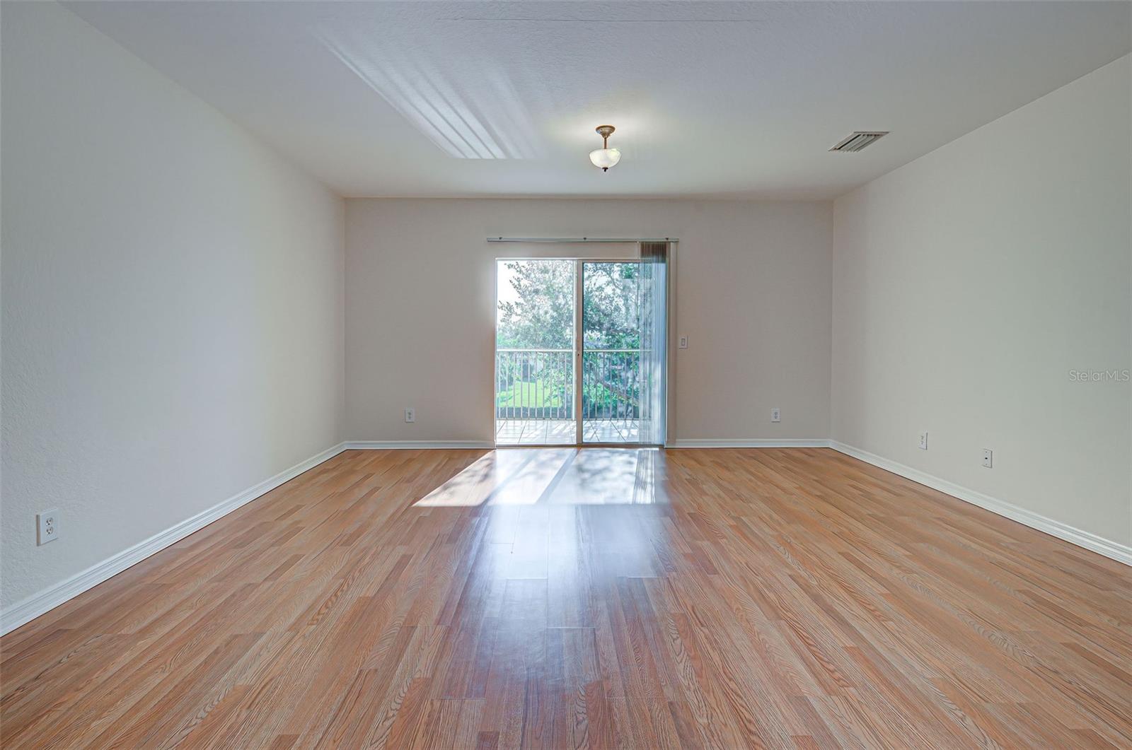 242 BOUNDARY BLVD #213, #213