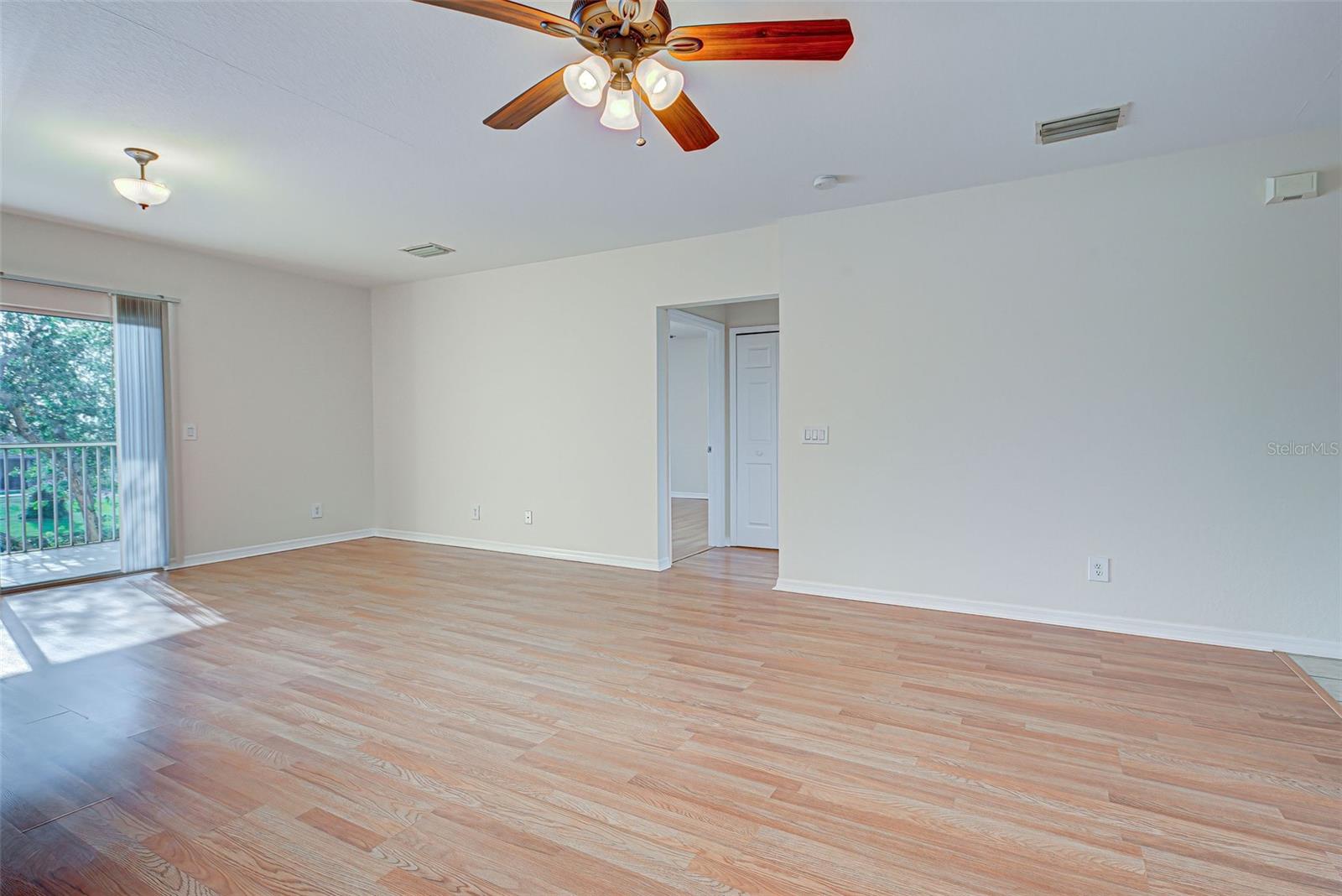 242 BOUNDARY BLVD #213, #213