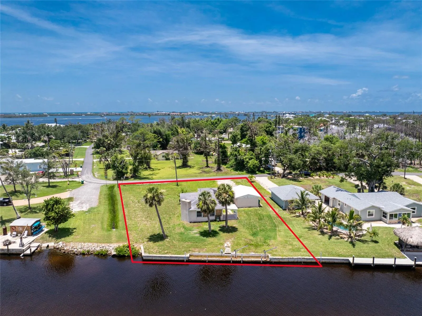 1899 RIVERSIDE DR