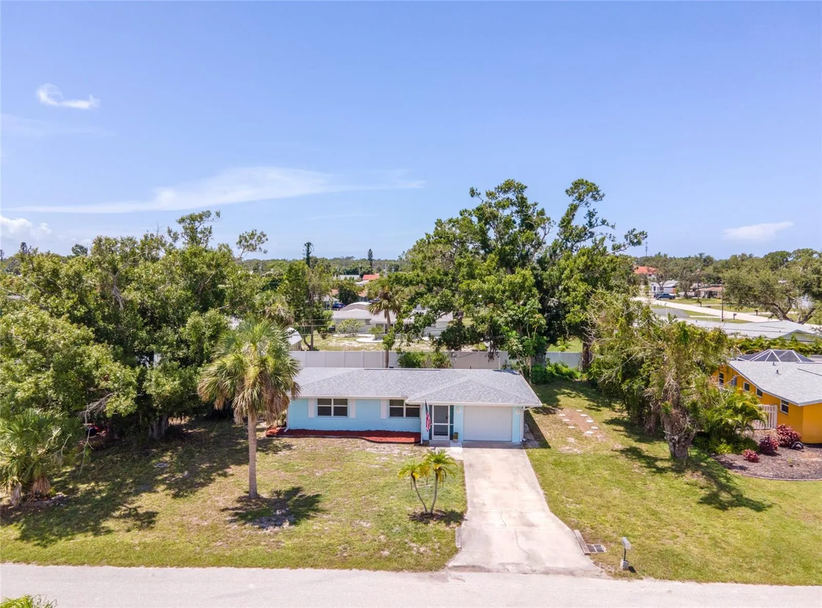 231 LAKEVIEW LN