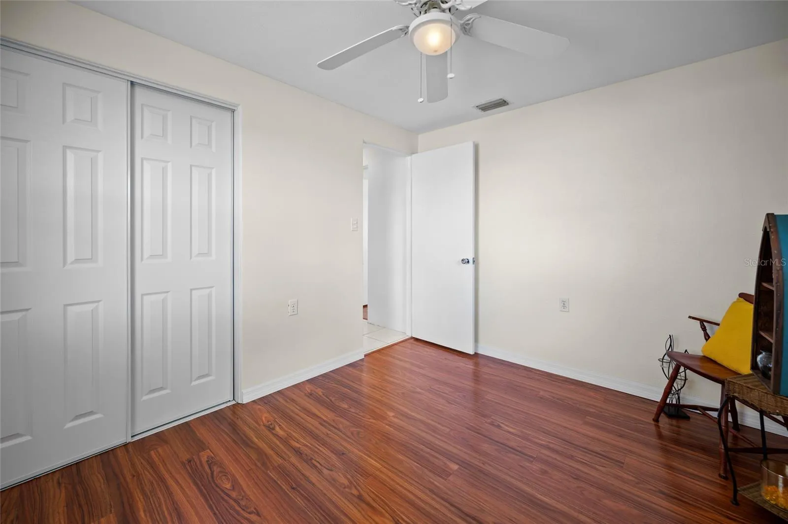 231 LAKEVIEW LN